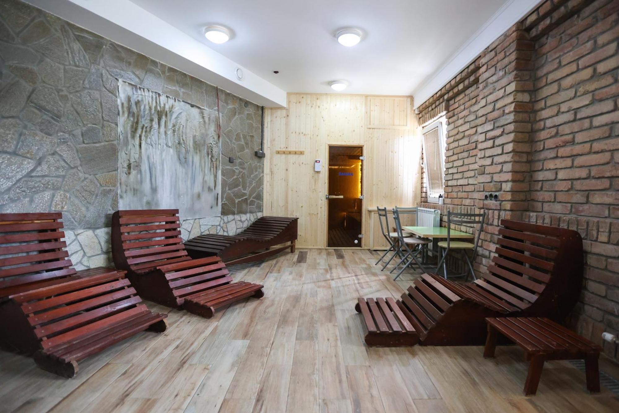 Marex Centar Hotel Jabuka Exterior photo