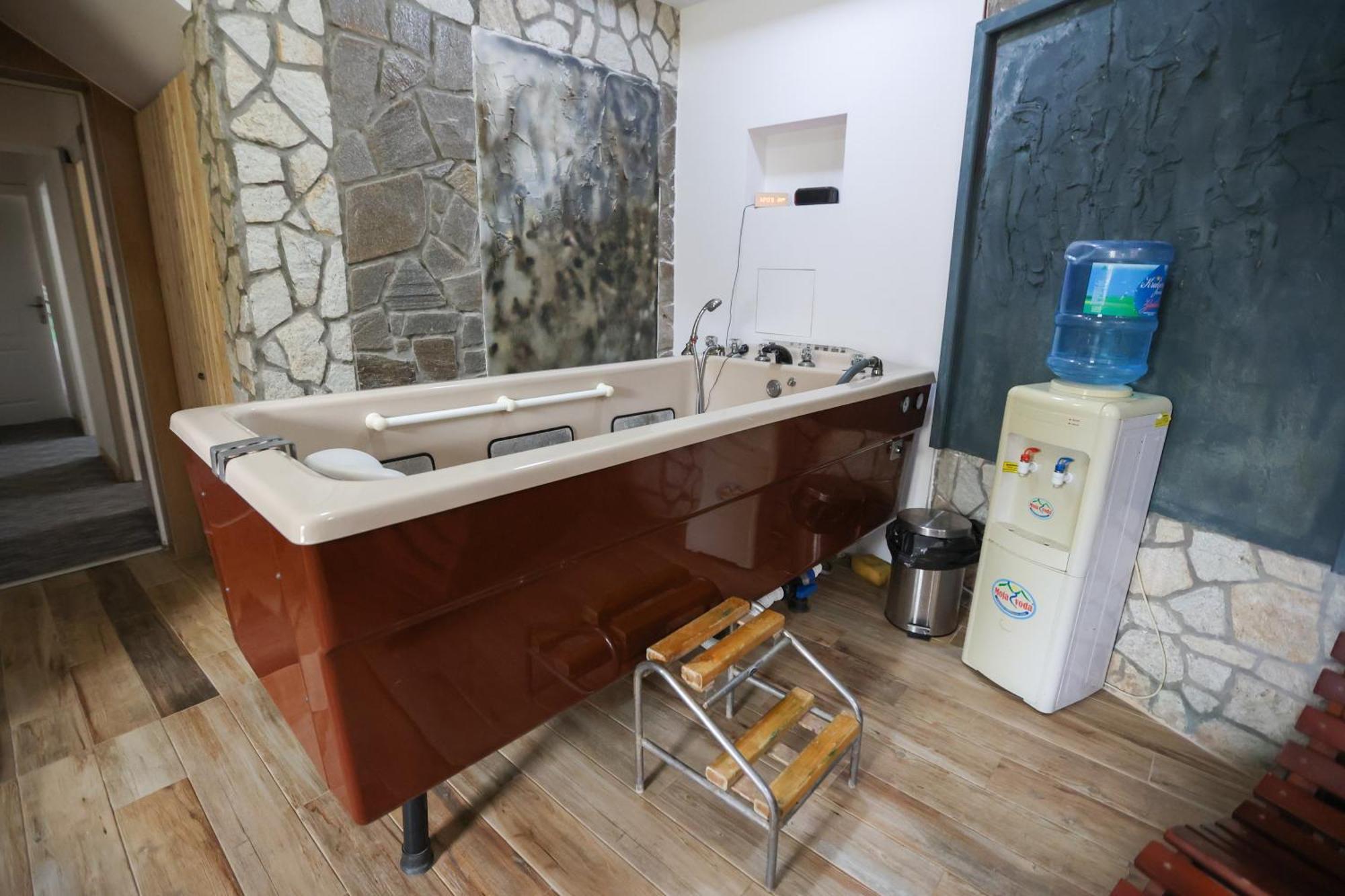 Marex Centar Hotel Jabuka Exterior photo