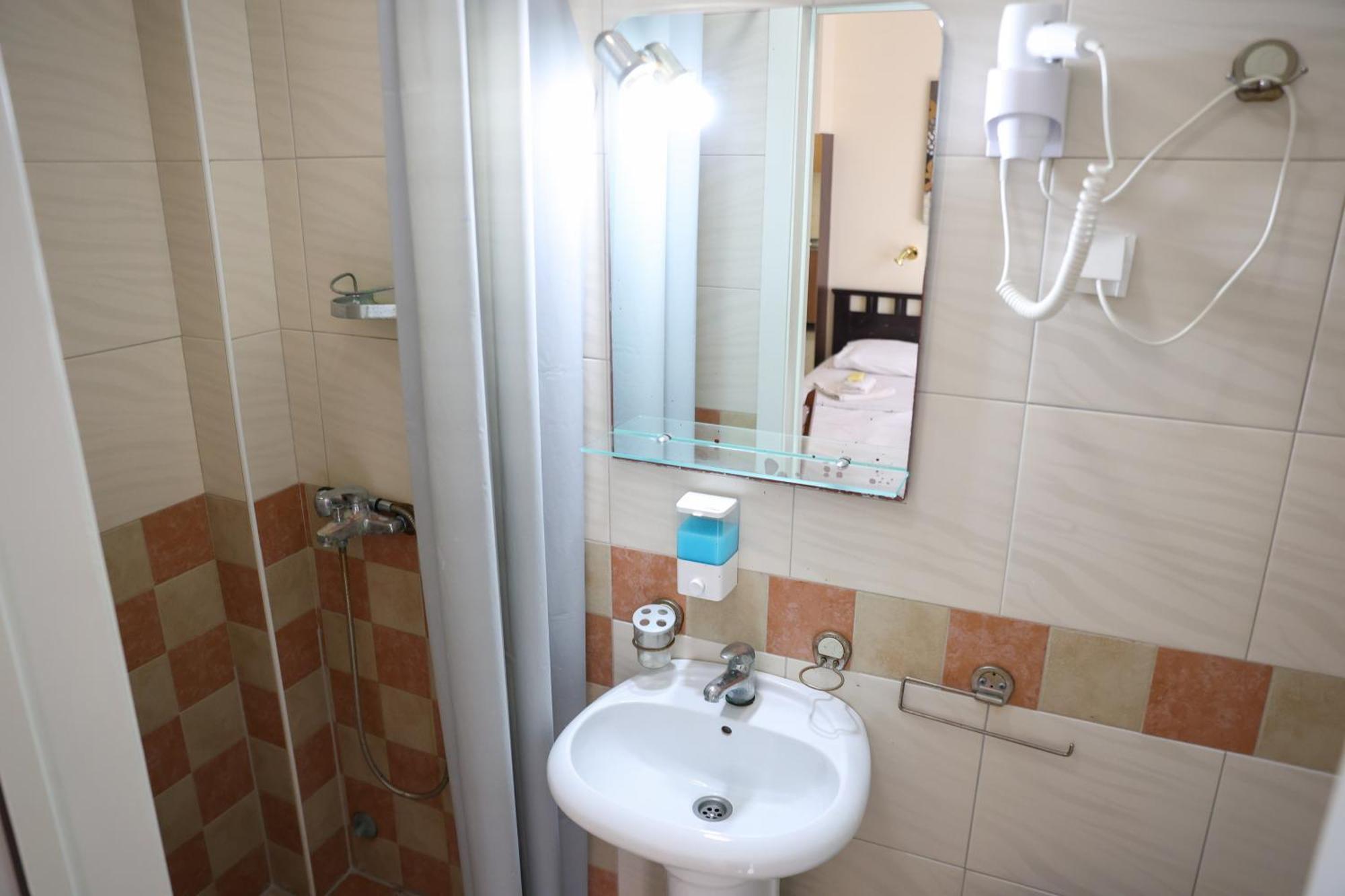 Marex Centar Hotel Jabuka Exterior photo